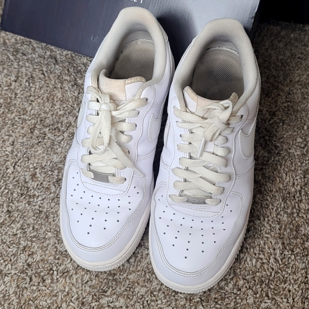 Air Force One '07 LV81 Men's Low Cut size 9.5 with Box